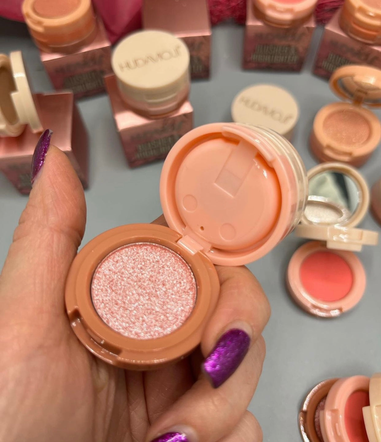 3-in-1 Blusher, Highlighter & Contour Sculpt Palette with Mirror for Women & Girls | Champagne Glow Highlighter with Peach & Rosy Pink Blush Shades | Mini Compact Travel Makeup Kit | Long-Lasting Highly Pigmented Palette for a Fresh, Natural Glowing Look.