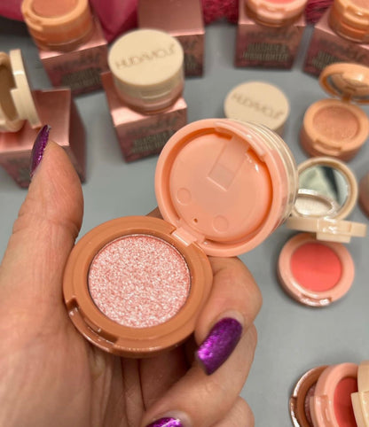 3-in-1 Blusher, Highlighter & Contour Sculpt Palette with Mirror for Women & Girls | Champagne Glow Highlighter with Peach & Rosy Pink Blush Shades | Mini Compact Travel Makeup Kit | Long-Lasting Highly Pigmented Palette for a Fresh, Natural Glowing Look.